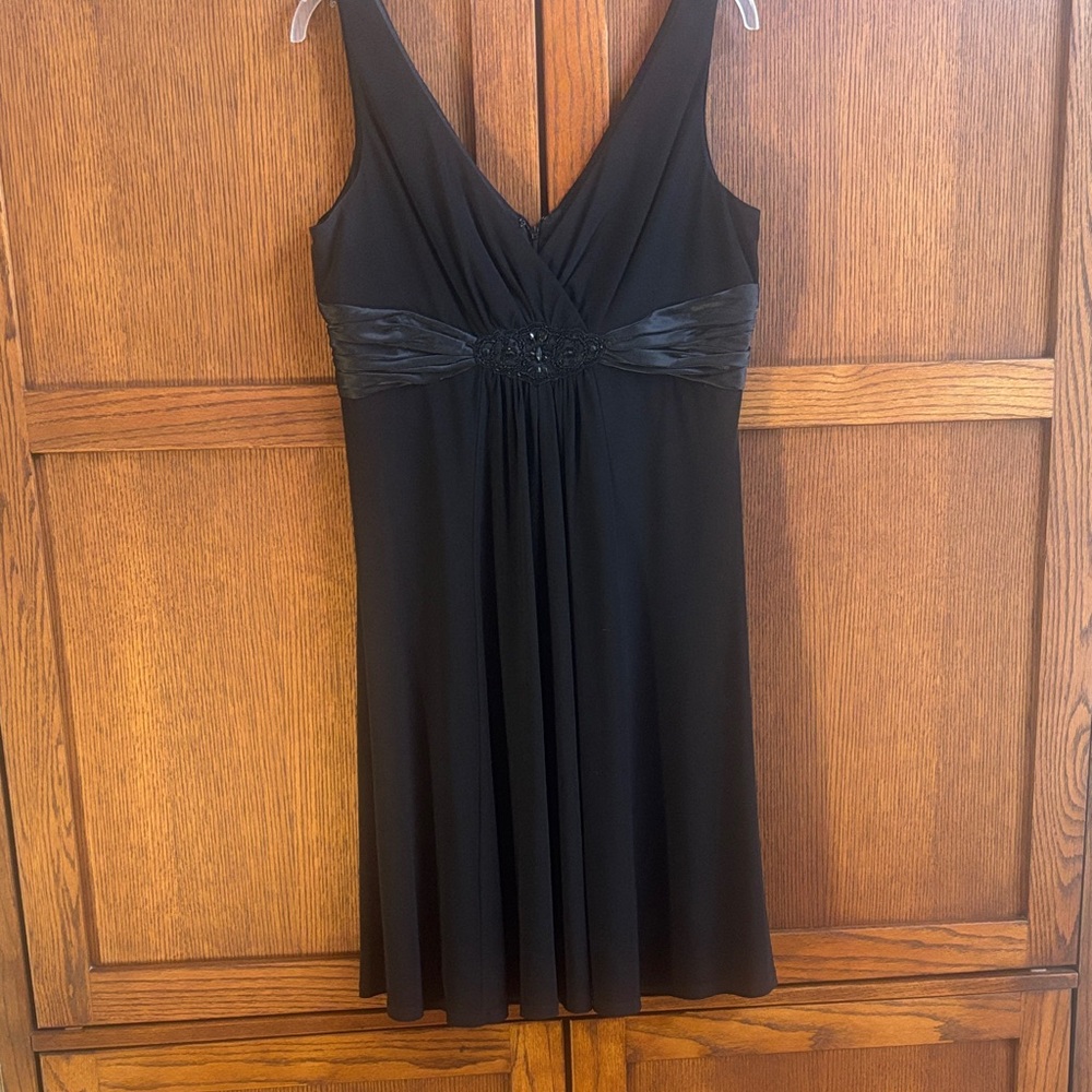 Jones Wear Classic Black Dress